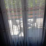 U Potkrovlju *
