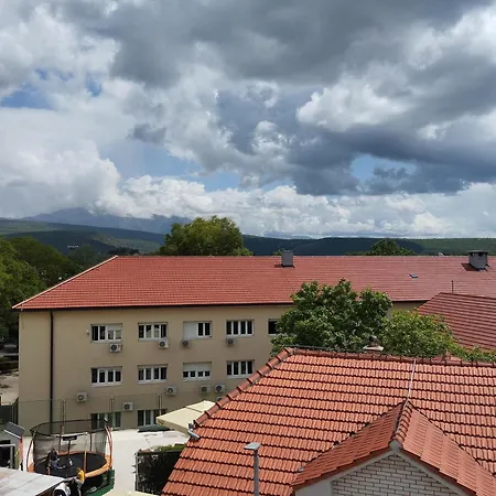 U Potkrovlju