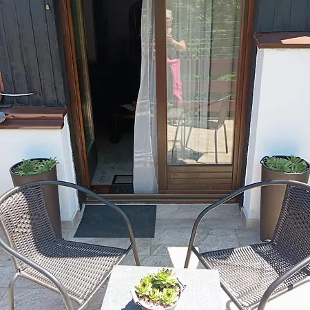 U Potkrovlju Apartment *